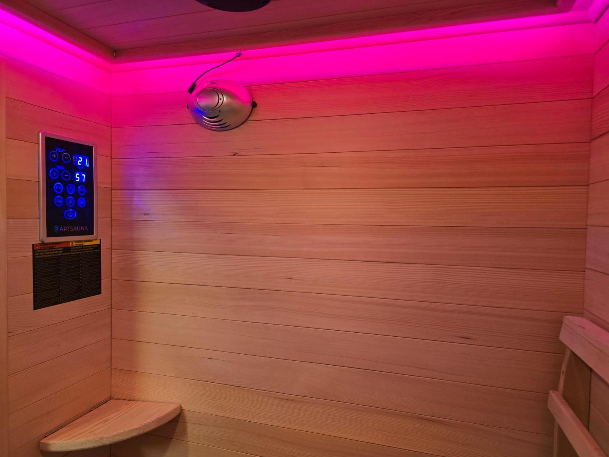 Luxus City Apartment Sauna Balkon Kueche Zentral Росток Экстерьер фото